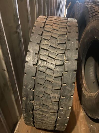 Шина вантажна б/в 315/70 R22.5 Bridgestone Duravis R-Drive
