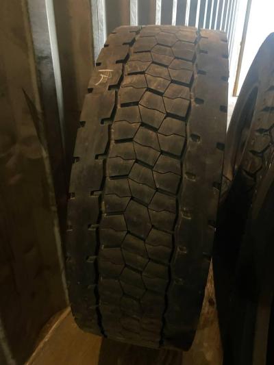 Шина вантажна б/в 315/70 R22.5 Bridgestone Duravis R-Drive