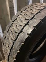Шина вантажна б/в 315/70 R22.5 Bridgestone Duravis R-Drive (12532) - протектор 13 мм