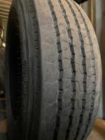 Шина вантажна б/в 295/80 R22.5 Pirelli (12617) - протектор 13-15 мм