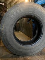 Шина вантажна б/в 295/80 R22.5 Pirelli (12617) - протектор 13-15 мм